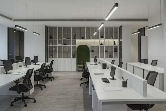 Aménagement de bureaux pour une entreprise locale